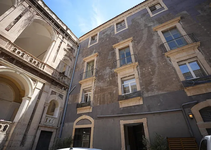 B&B Suites&Rooms piazza dei martiri Catania